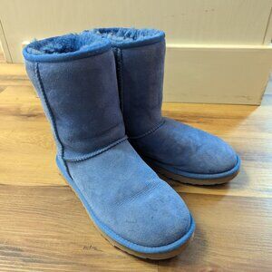 UGG Classic Short- Blue